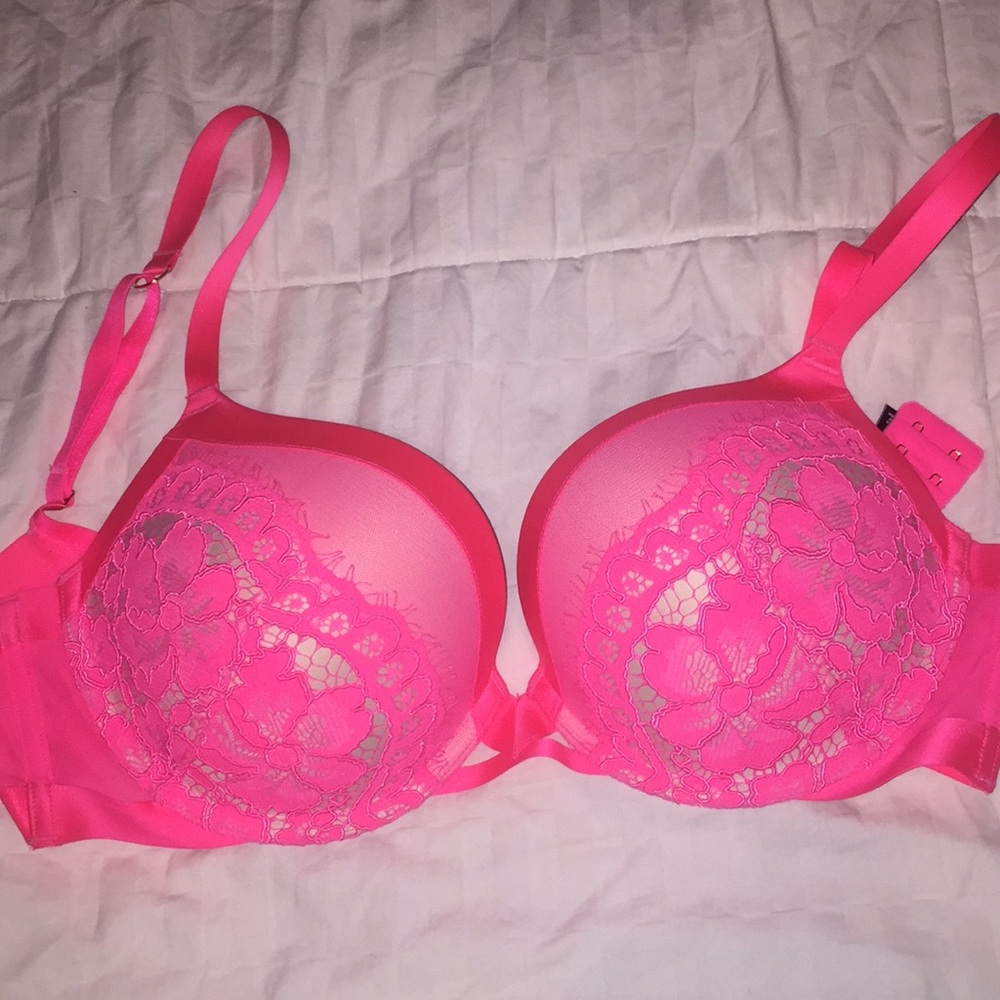 Victoria’s Secret Very Sexy Push up